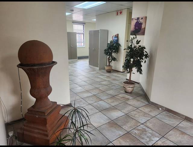 OFFICE PROPERTY TO RENT IN BOSKRUIN